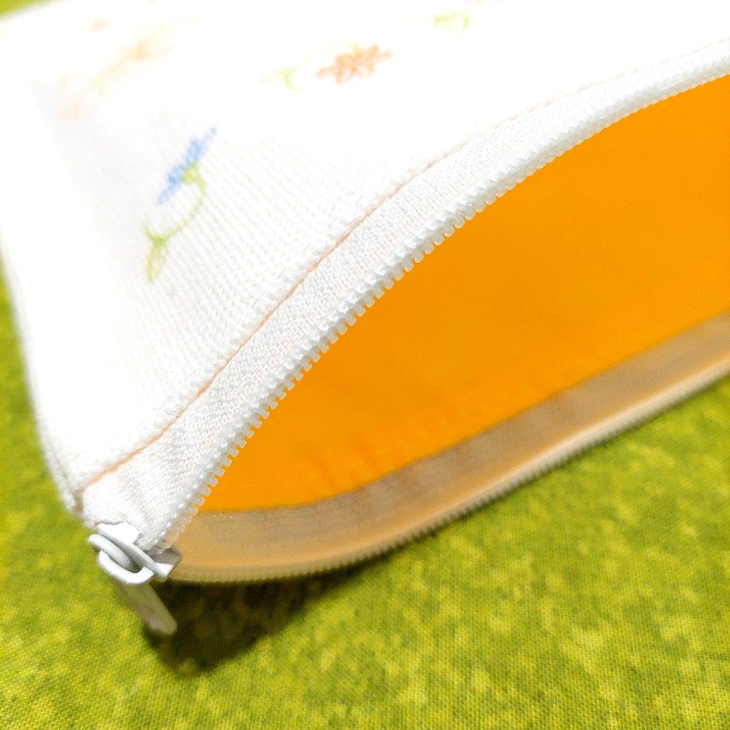 duckie pouch